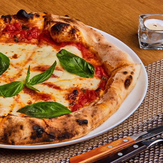 Trattoria-del-Napoli-pizza-bilde-woltcom